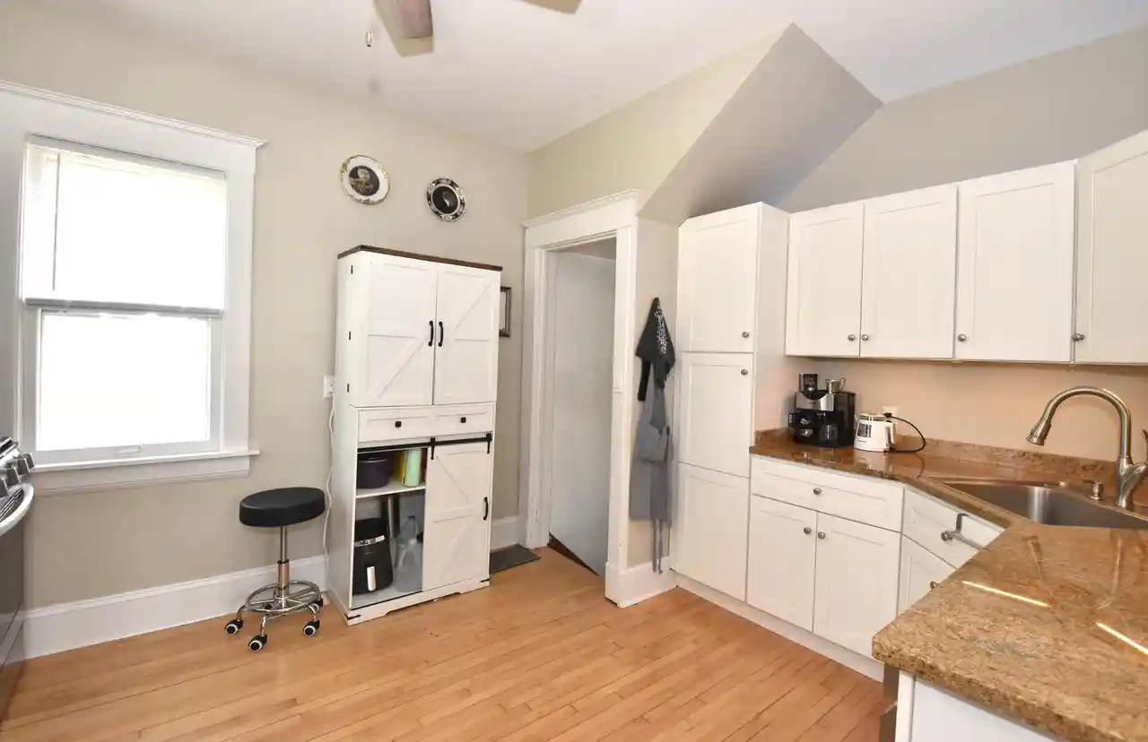 2nd image of 700 Grove Avenue Avenue, Racine, WI 53405 | MLS# 1977448