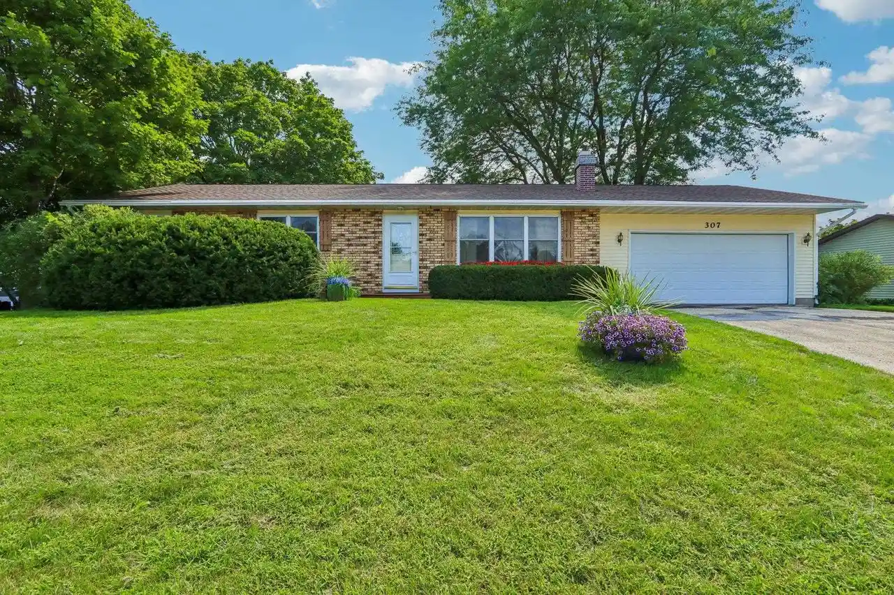 Photo 1 of Single family home for sale at 307 Meadowlark Circle Circle, Deerfield, WI 53531 | MLS# 2031096 | Listing updated on 2026-09-01