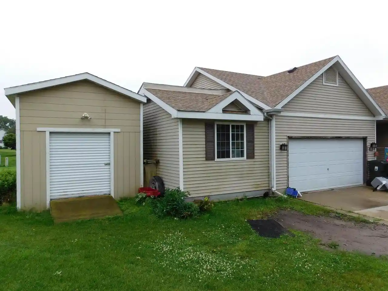 Photo 4 of Single family home for sale at 311 Spoke Circle Circle, Sun Prairie, WI 53590 | MLS# 2031099 | Listing updated on 2026-08-23
