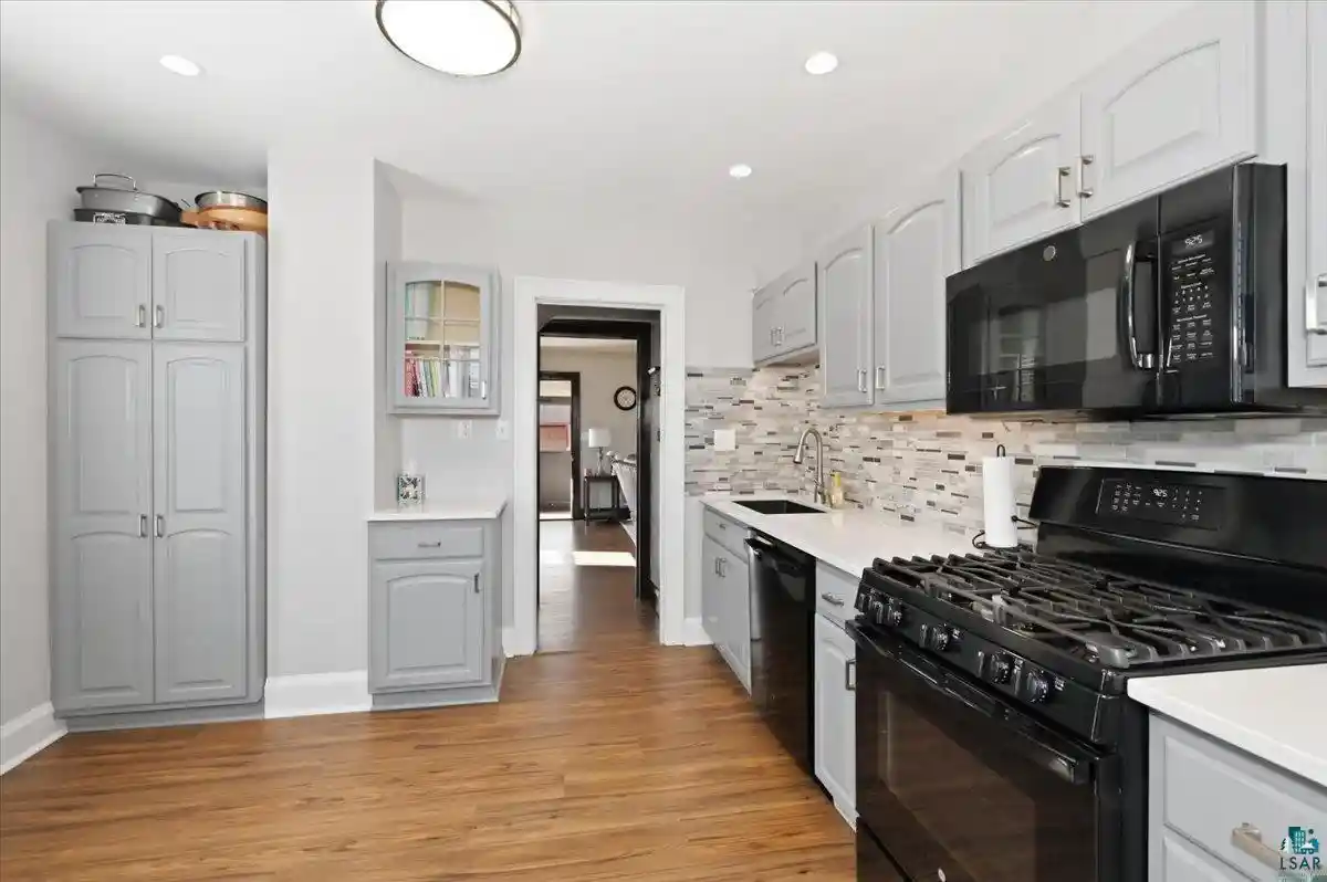 Photo 3 of Sale Pending at 1817 N 16Th St St, Superior, WI 54880 | MLS# 6127545 | Listing updated on 2026-08-31