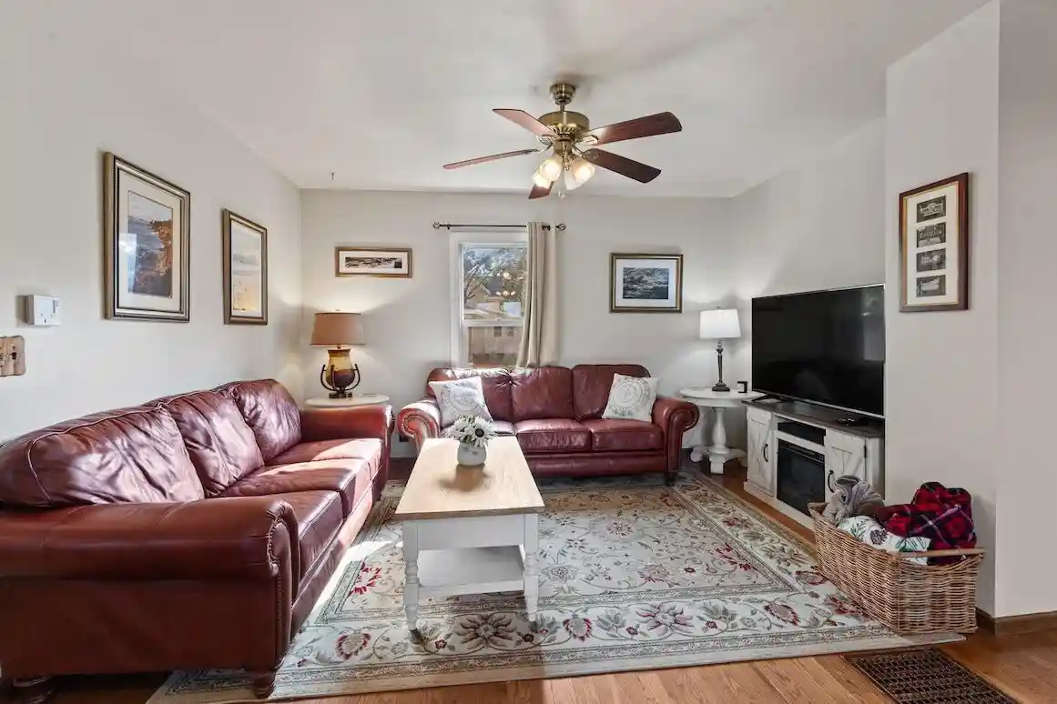 24th image of 229 S Concord Road Road, Oconomowoc, WI 53066 | MLS# 1977455