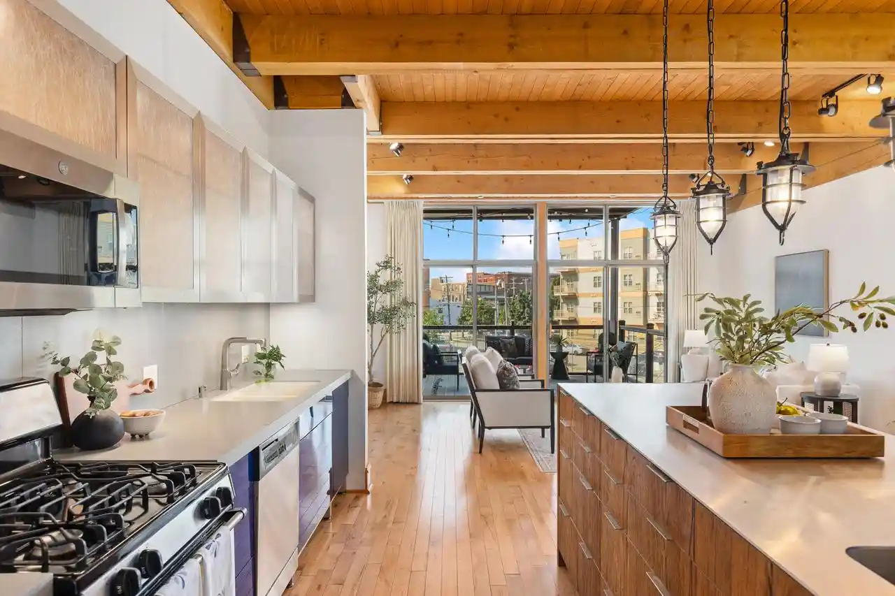 Listing Photo 5 - Condo for sale in building located at 130 S Water St St, Milwaukee, WI 53204 - Unit #216