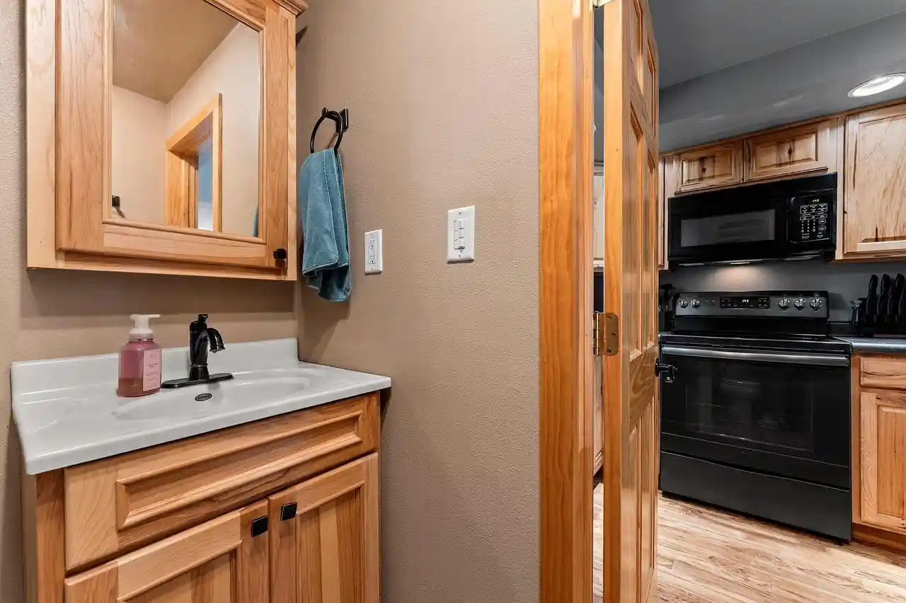 3rd image of 2309 9Th Pl Pl, Two Rivers, WI 54241 | MLS# 1977458