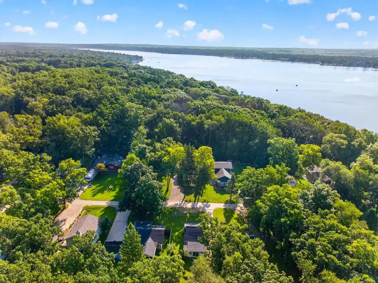 Photo 4 of Single family home for sale at 3231 Chicago Club Dr Dr, Delavan, WI 53115 | MLS# 1977473 | Listing updated on 2026-09-10