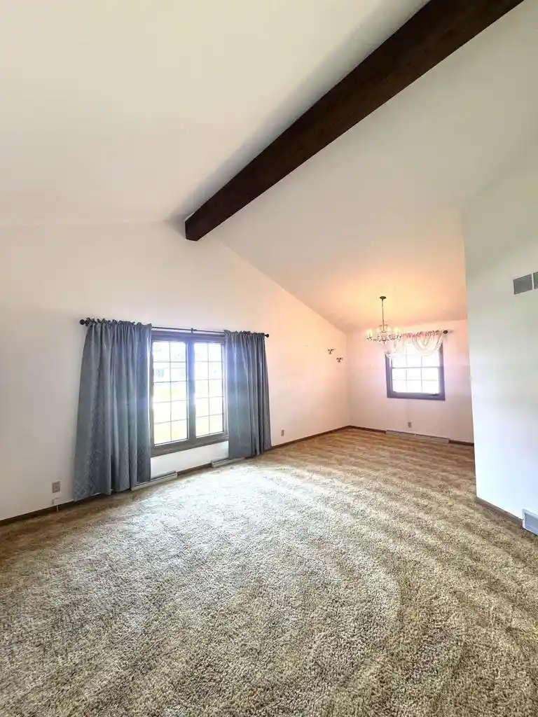 Photo 4 of Sale Pending at 5527 N Meadows Dr Dr, Racine, WI 53402 | MLS# 1977480 | Listing updated on 2026-09-09