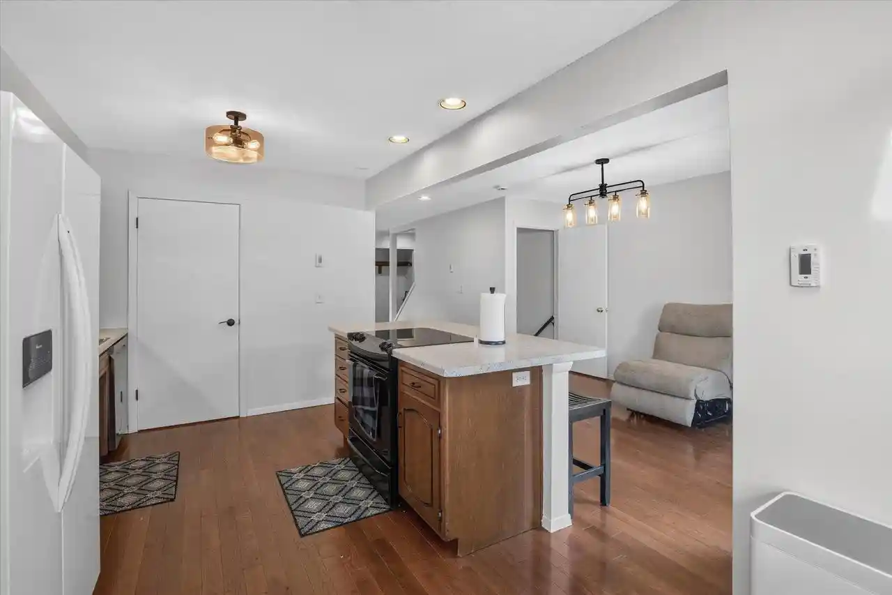 2nd image of 970 Manor Dr Dr #74, Neenah, WI 54956 | MLS# 50331511