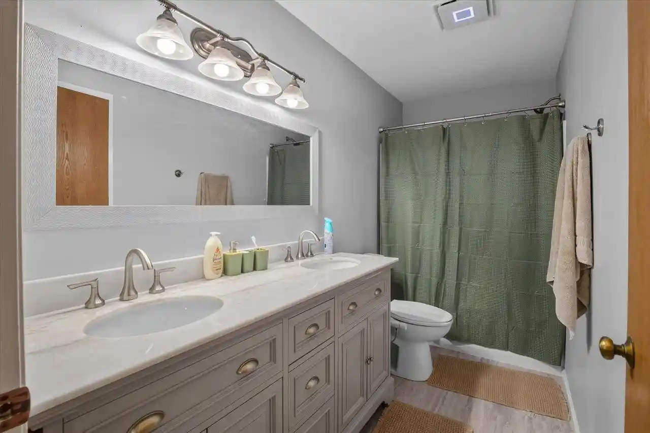 5th image of 970 Manor Dr Dr #74, Neenah, WI 54956 | MLS# 50331511