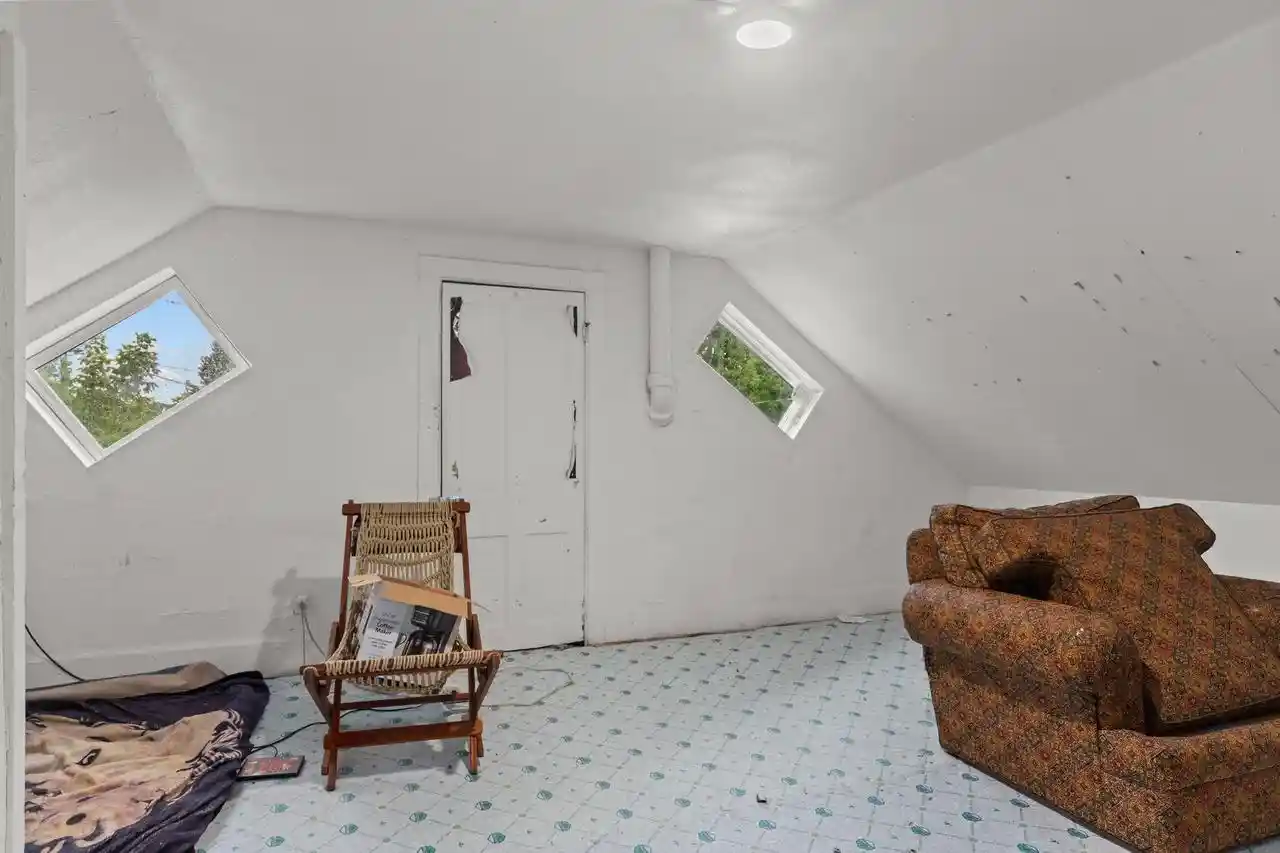 Photo 3 of Single family home for sale at 610 11th Avenue Avenue, Green Bay, WI 54303 | MLS# 50331515 | Listing updated on 2026-09-14