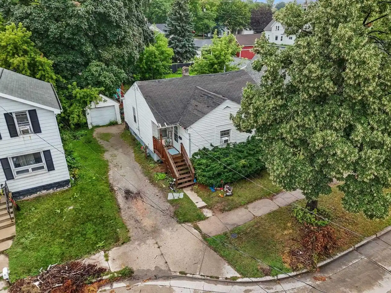 Photo 2 of Single family home for sale at 608 S Norwood Avenue Avenue, Green Bay, WI 54303 | MLS# 50331517 | Listing updated on 2026-09-14