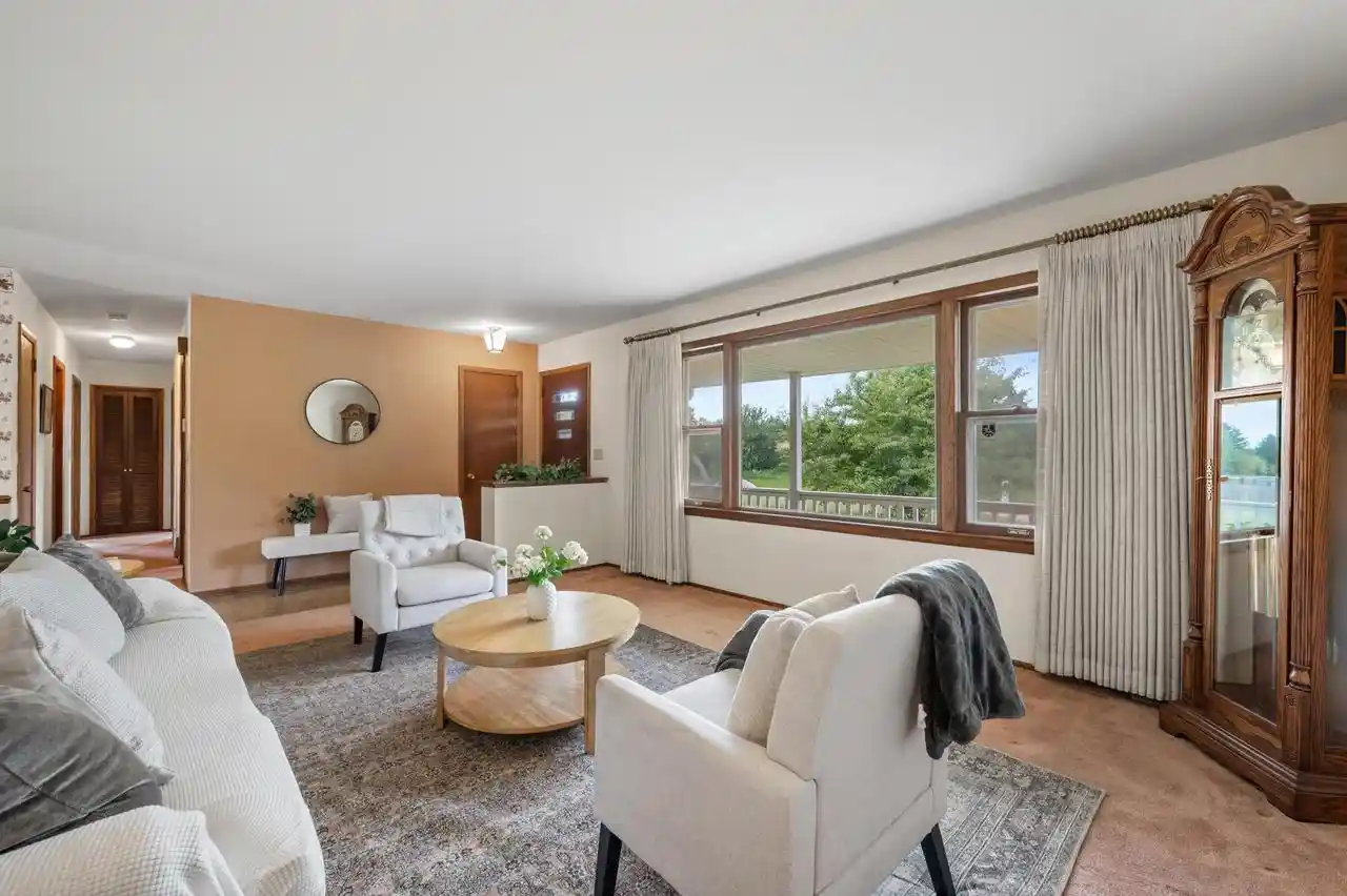 Photo 4 of Sale Pending at 19615 W Coffee Rd, New Berlin, WI 53146 | MLS# 1977488 | Listing updated on 2026-09-25