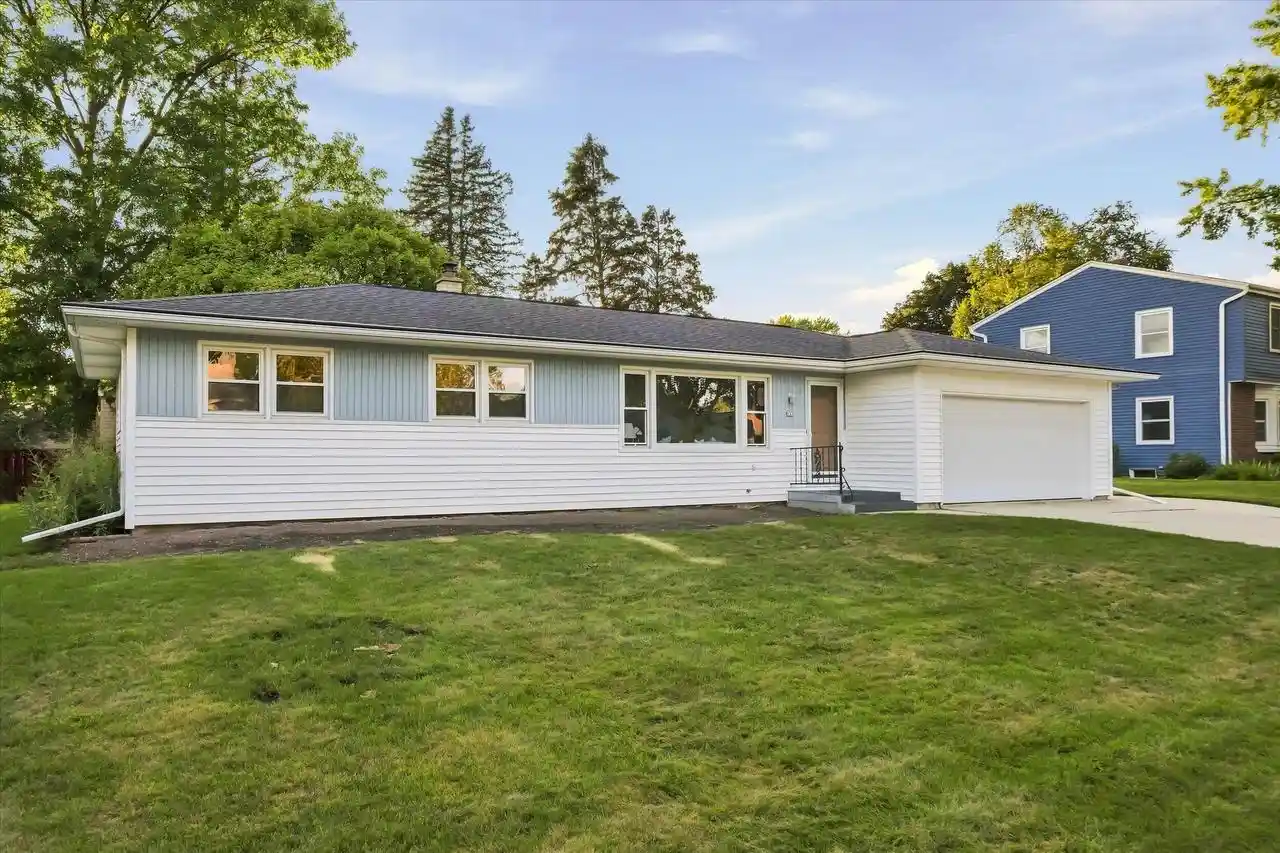 1st image of 923 W Whitefish Road Road, Port Washington, WI 53074 | MLS# 1977499