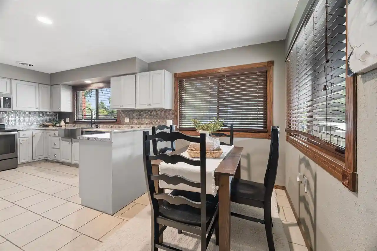 2nd image of 1805 Algoma Boulevard Boulevard, Oshkosh, WI 54901 | MLS# 50331525