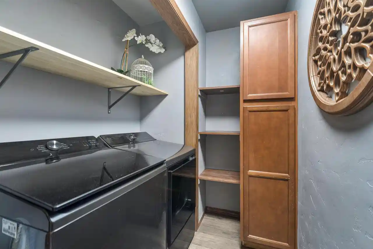 3rd image of 1805 Algoma Boulevard Boulevard, Oshkosh, WI 54901 | MLS# 50331525