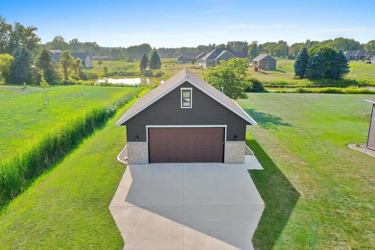 Photo 3 of Single family home for sale at N3025 Steeple Dr Dr, Appleton, WI 54913 | MLS# 50331531 | Listing updated on 2026-09-16