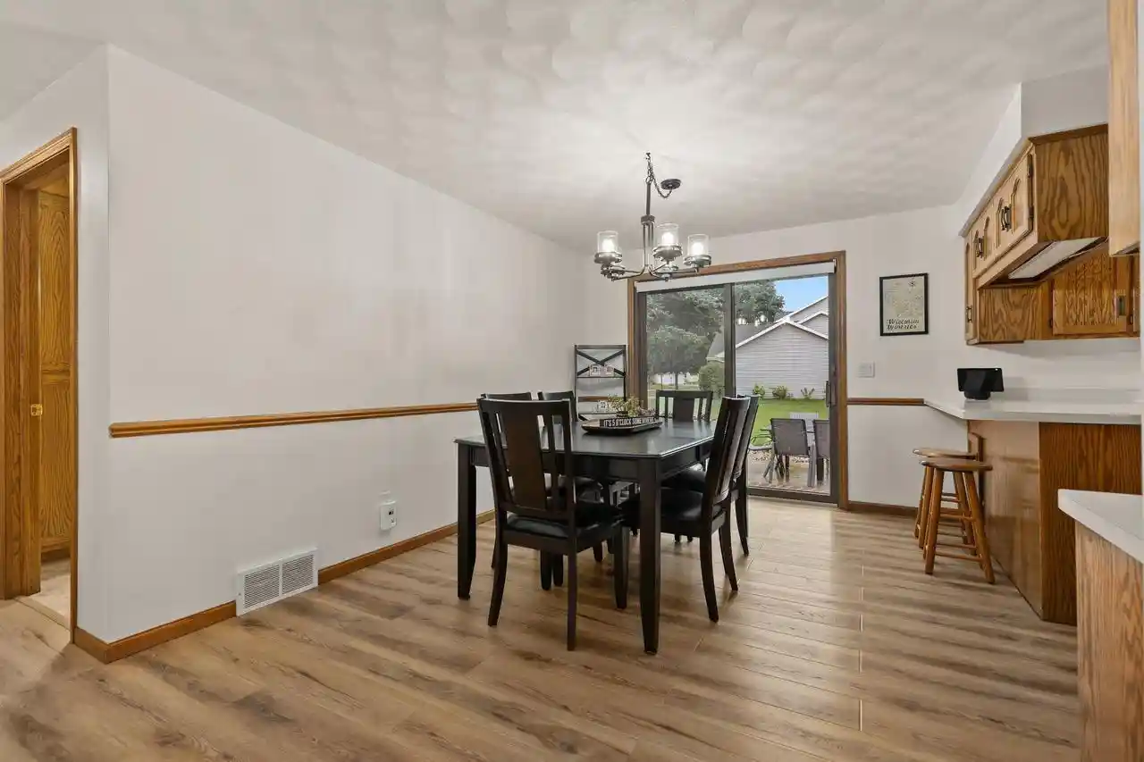 Photo 2 of Single family home for sale at N9626 Darboy Dr Dr, Appleton, WI 54915 | MLS# 50331527 | Listing updated on 2026-08-30