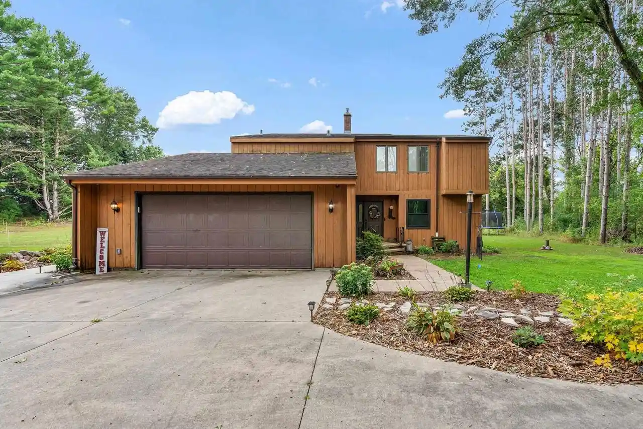 4th image of E8643 Pine Valley Lane Lane, Fremont, WI 54940 | MLS# 50331528