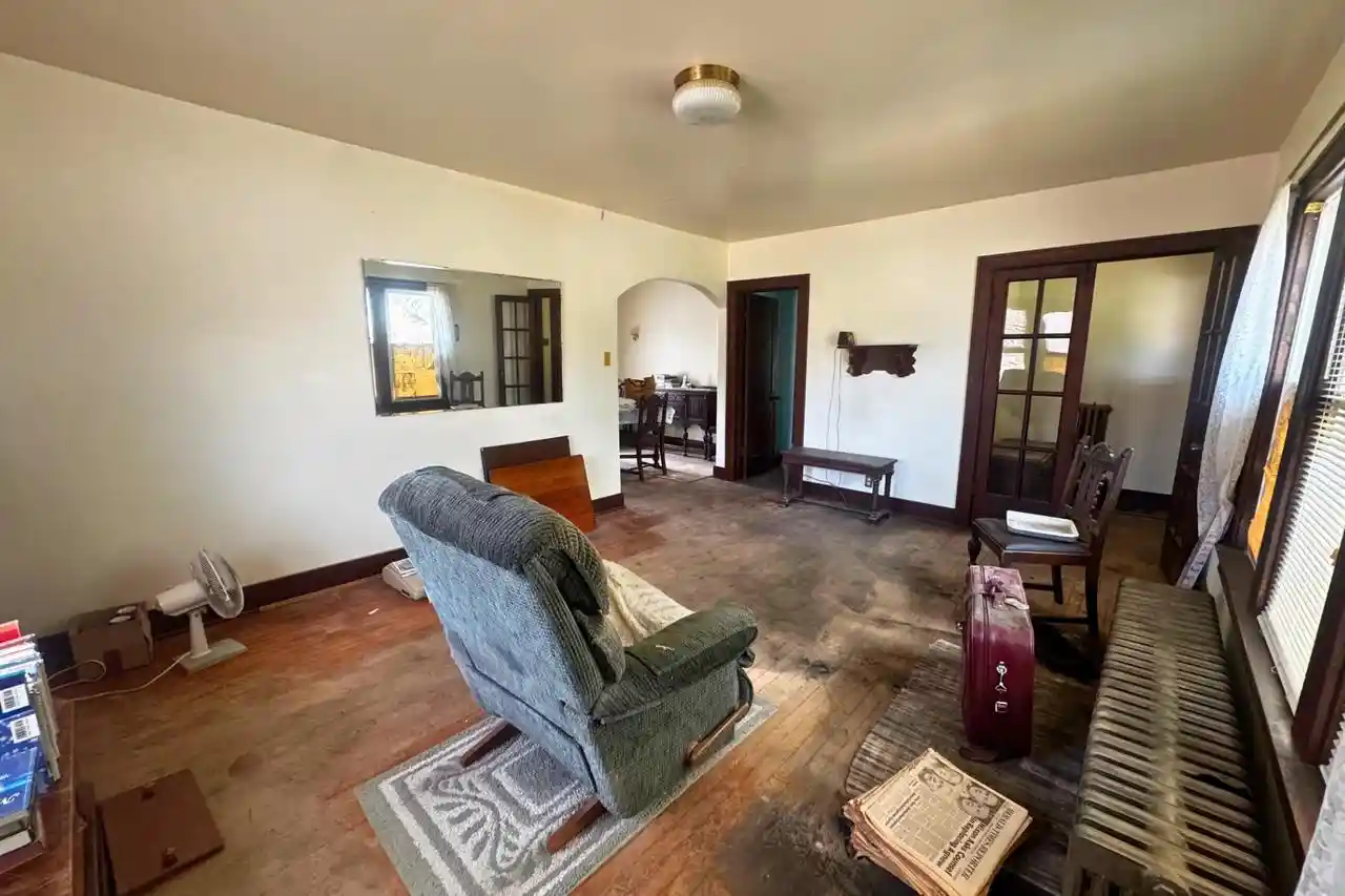 3rd image of 1601 Dewey Street Street, Manitowoc, WI 54220 | MLS# 50331532