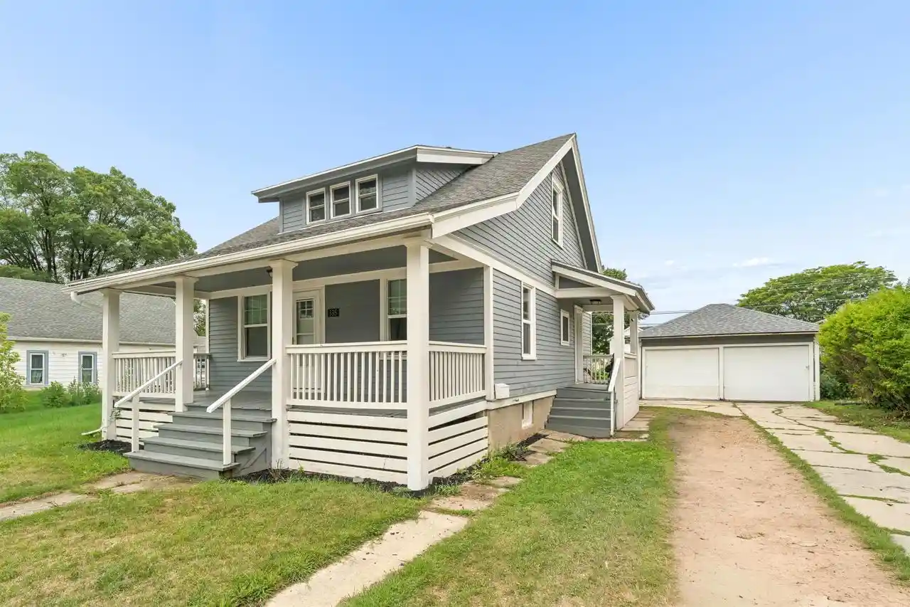 Photo 3 of Single family home for sale at 335 Cleveland Street Street, Brillion, WI 54110 | MLS# 50331536 | Listing updated on 2026-08-31