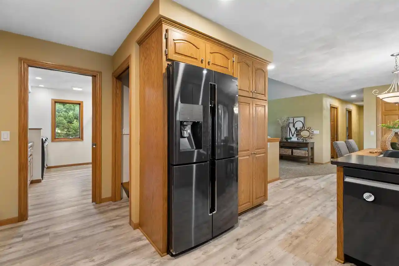 4th image of E8522 Thieme Dr Dr, Fremont, WI 54940 | MLS# 50331537