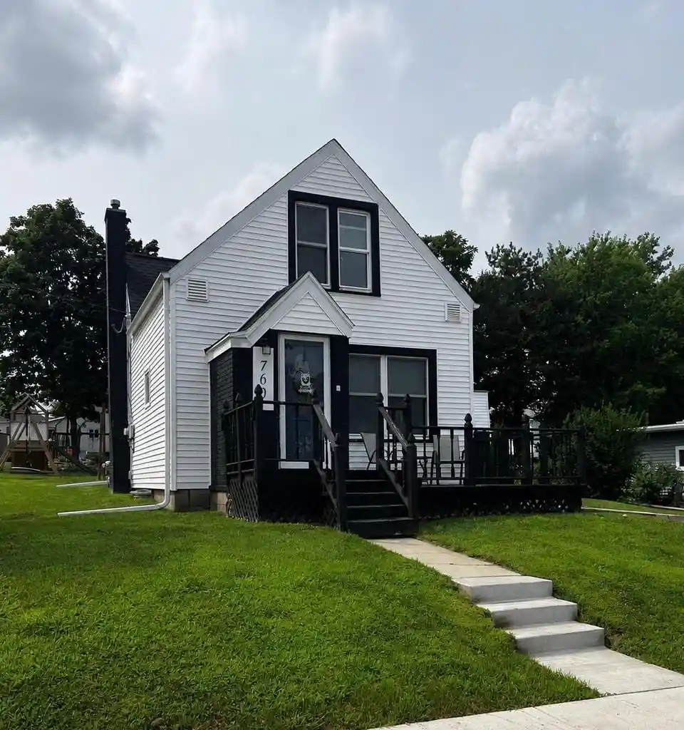 1st image of 760 Grace Street Street, Platteville, WI 53818 | MLS# 2031126