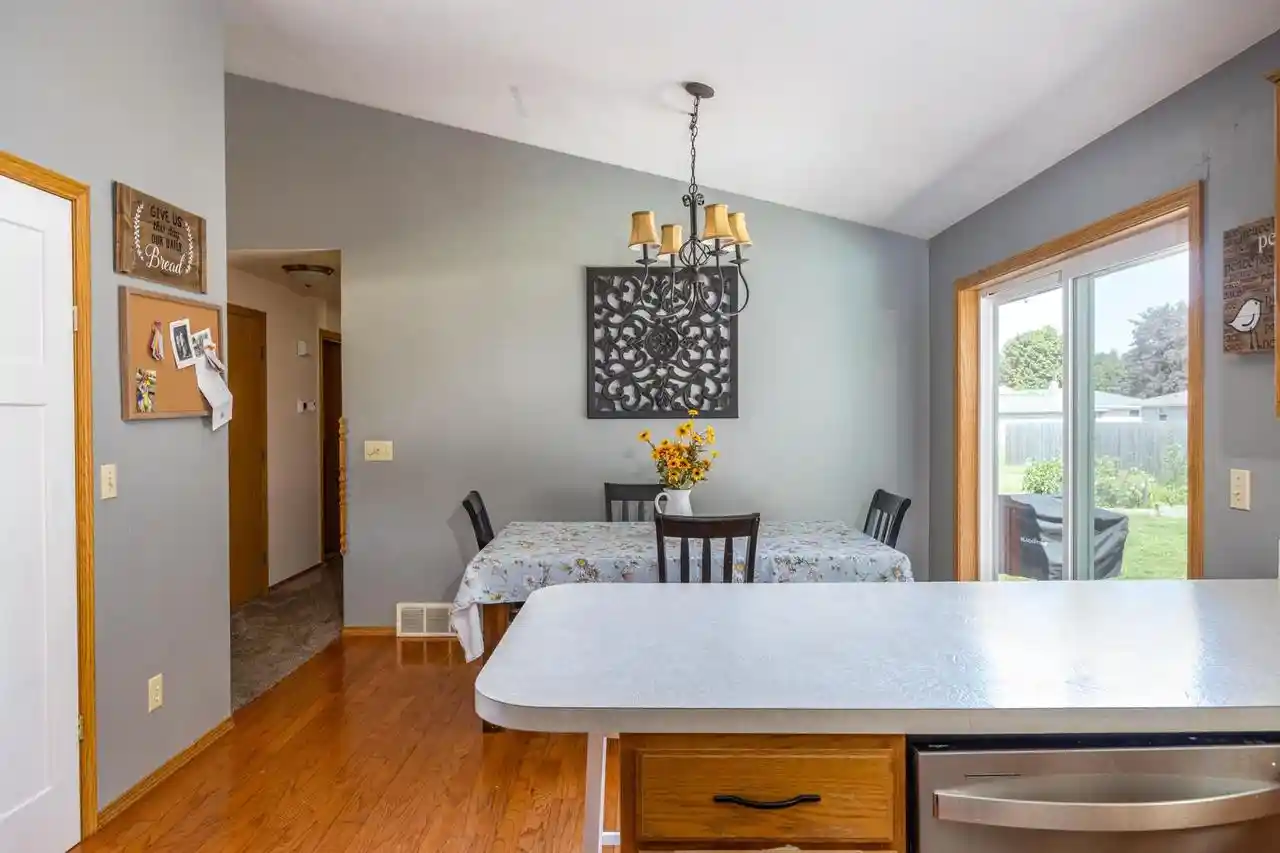 Photo 2 of Single family home for sale at 1900 Fieldcrest Dr Dr, Kaukauna, WI 54130 | MLS# 50331518 | Listing updated on 2026-08-25