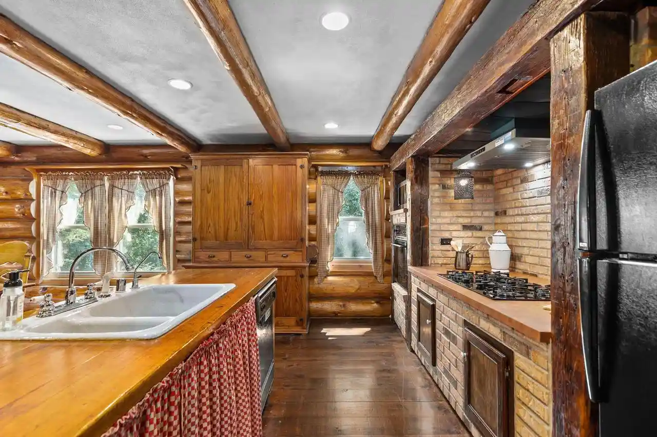 Photo 2 of Single family home for sale at 5005 Breezewood Lane Lane, Winneconne, WI 54986 | MLS# 50331541 | Listing updated on 2026-09-23
