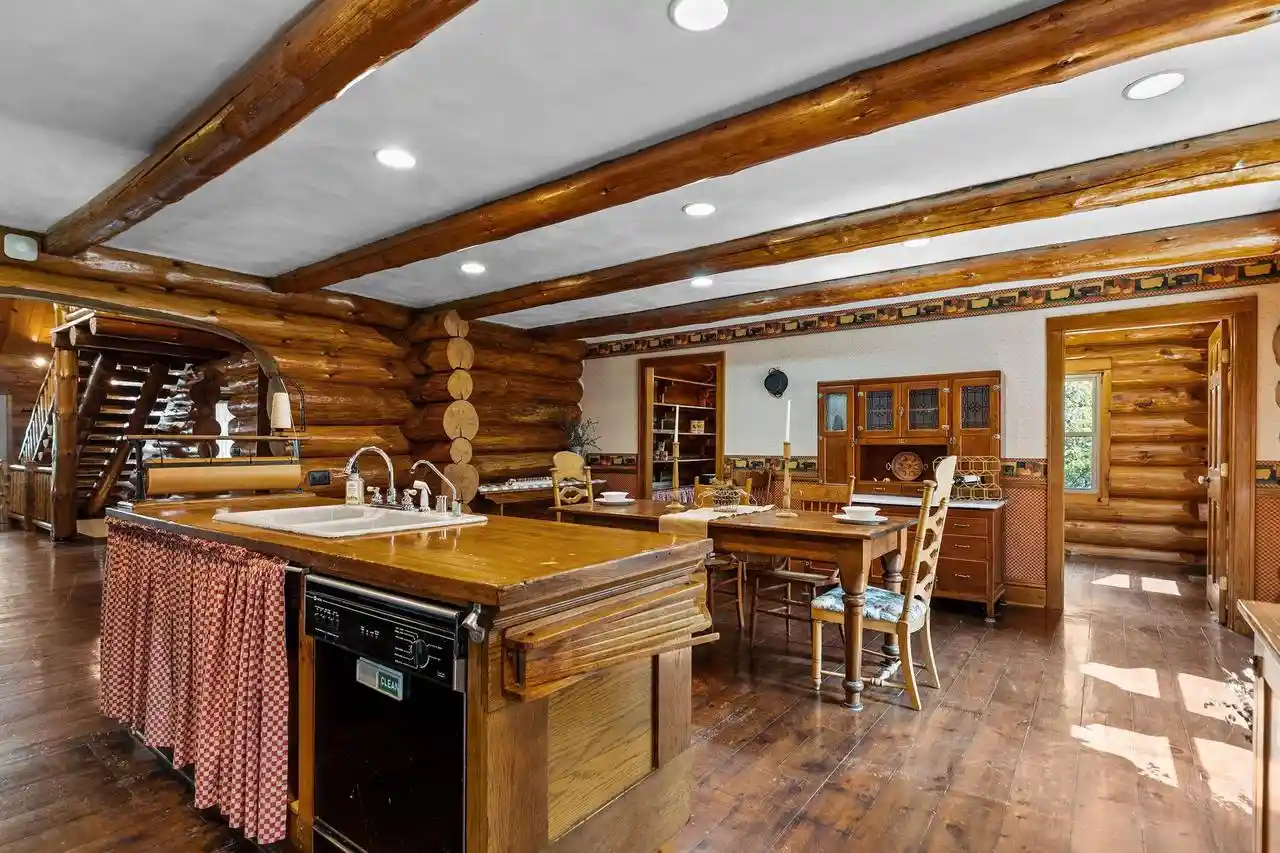 Photo 3 of Single family home for sale at 5005 Breezewood Lane Lane, Winneconne, WI 54986 | MLS# 50331541 | Listing updated on 2026-09-23