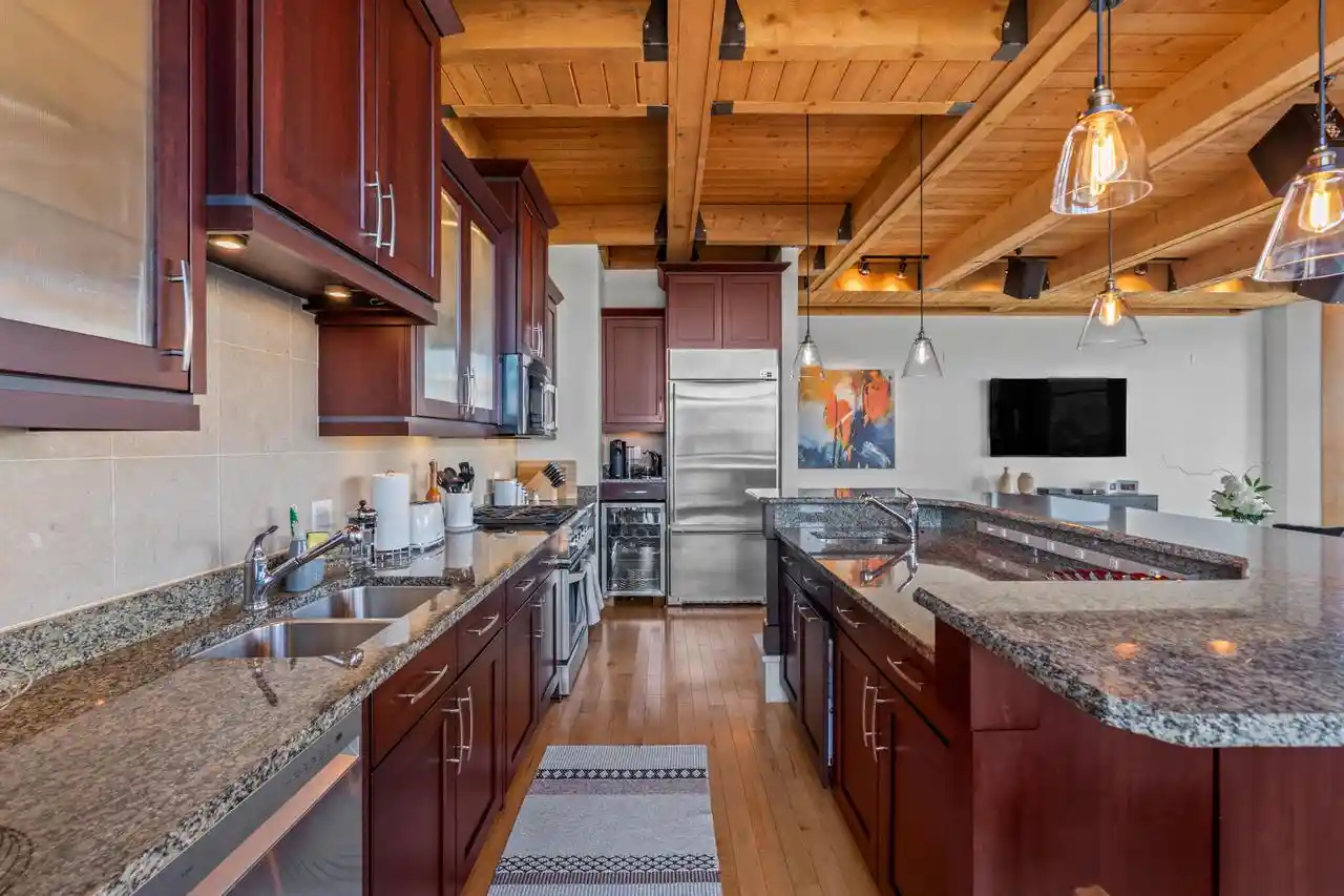 2nd image of 541 E Erie Street Street #302-2, Milwaukee, WI 53202 | MLS# 1977504
