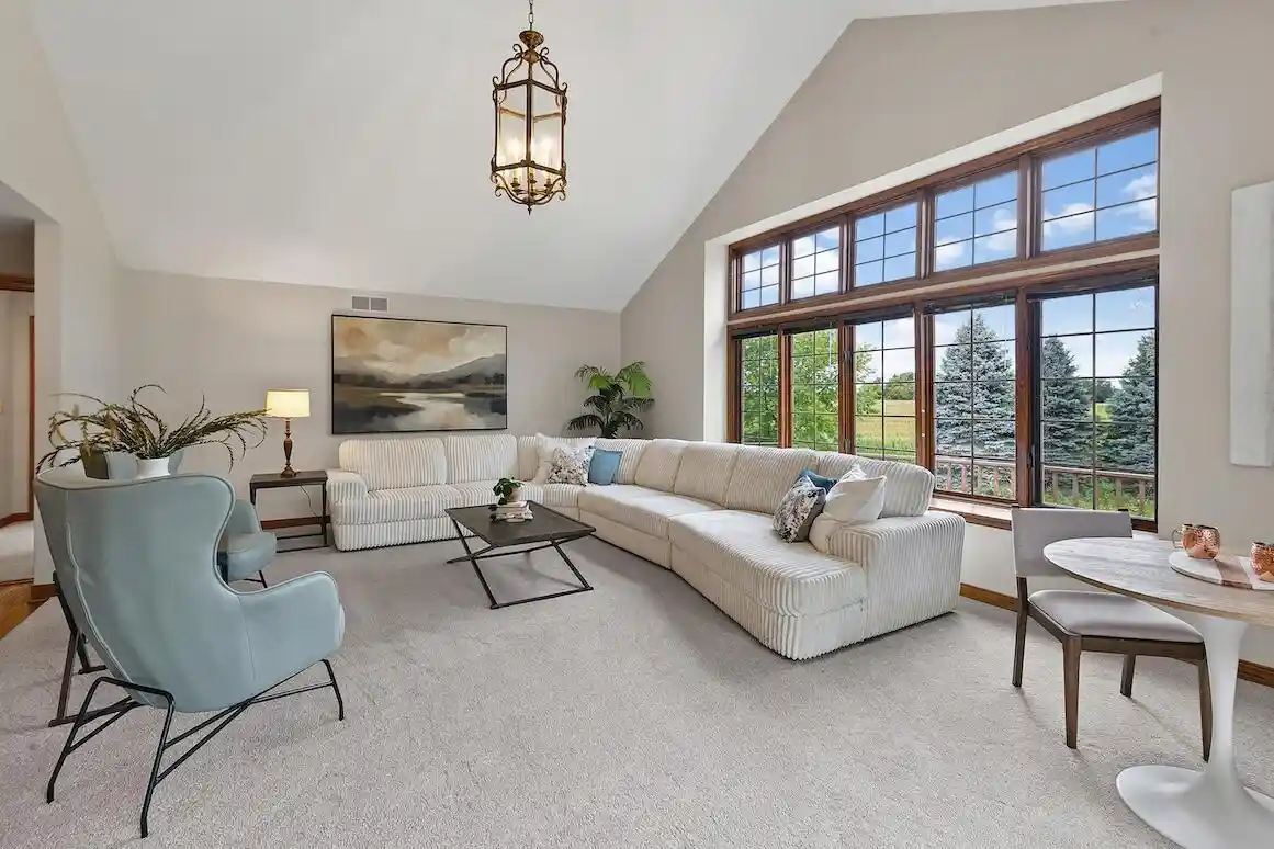 3rd image of N27W30818 Golf Hills Dr Dr, Pewaukee, WI 53072 | MLS# 1977503