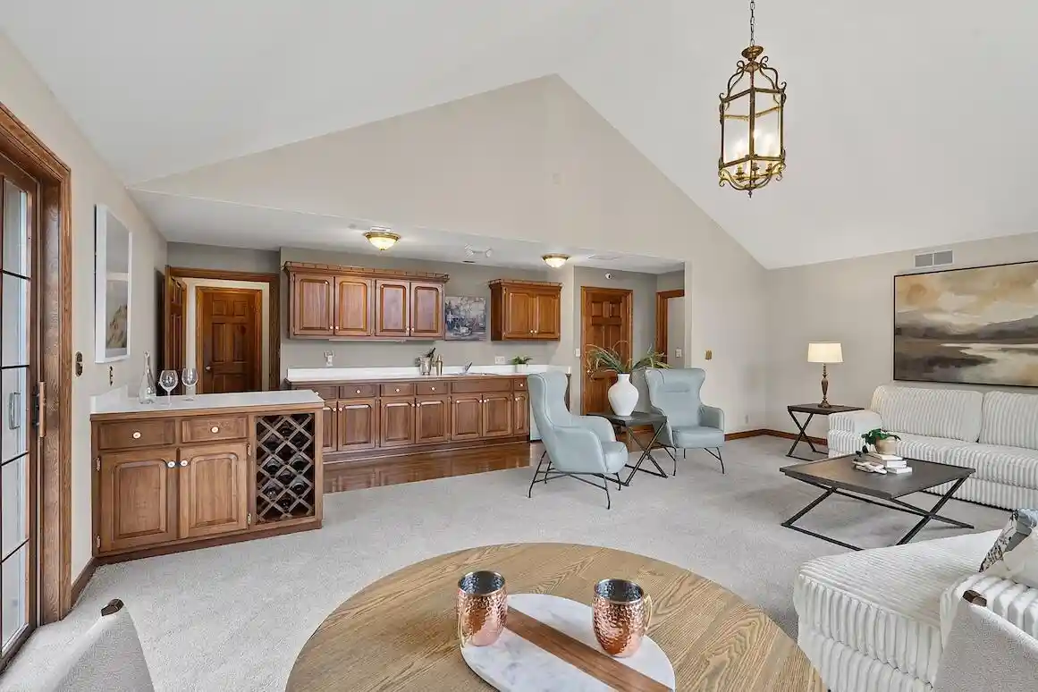 4th image of N27W30818 Golf Hills Dr Dr, Pewaukee, WI 53072 | MLS# 1977503
