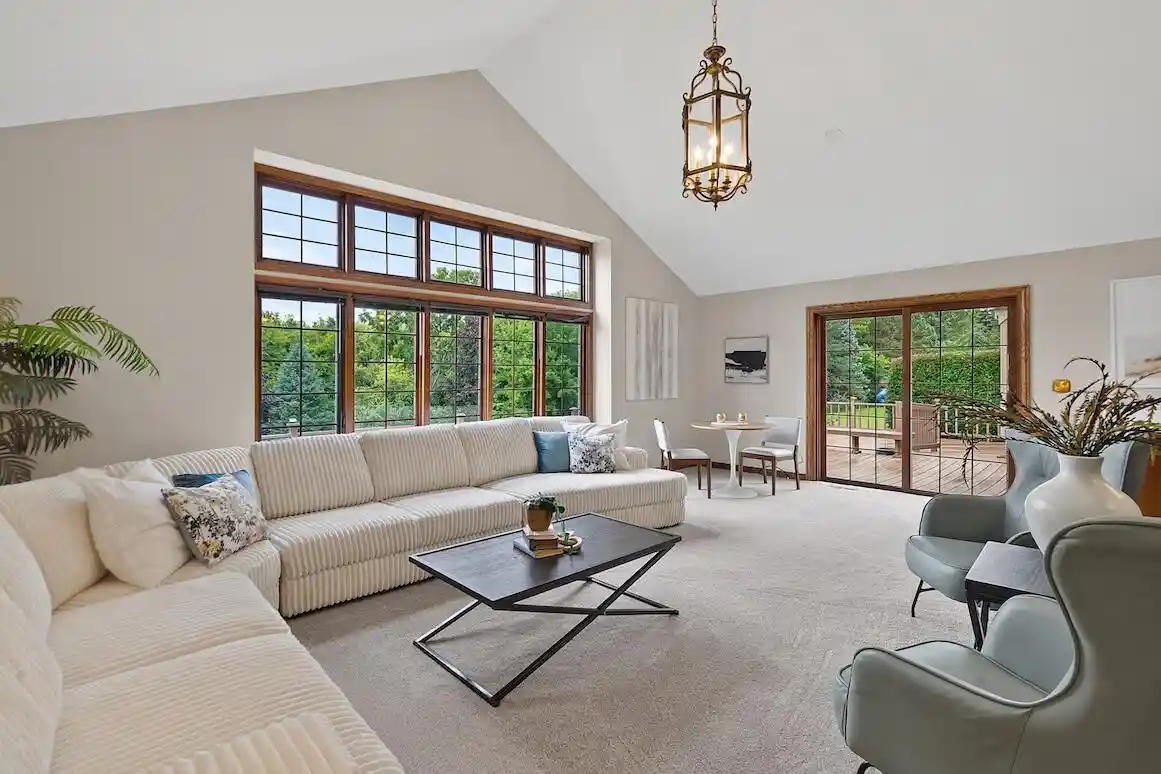 5th image of N27W30818 Golf Hills Dr Dr, Pewaukee, WI 53072 | MLS# 1977503