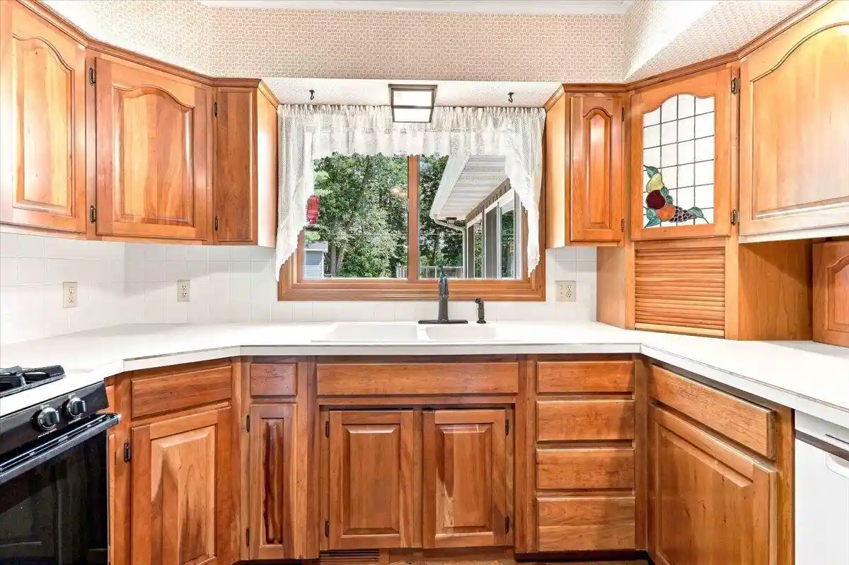 Photo 3 of Sale Pending at N1126 Mormon Dr Dr, La Crosse, WI 54601 | MLS# 1977507 | Listing updated on 2026-08-31