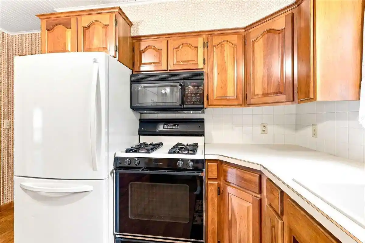Photo 3 of Sale Pending at N1126 Mormon Dr Dr, La Crosse, WI 54601 | MLS# 1977507 | Listing updated on 2026-08-31