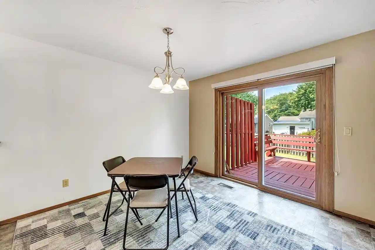 Photo 3 of Condo for sale at 437 Silver Spring Dr Dr, Green Bay, WI 54303 | MLS# 50331542 | Listing updated on 2026-09-15