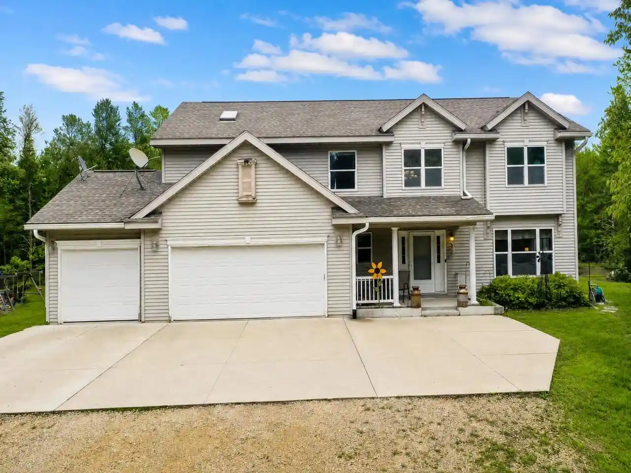 1st image of 33497 Yeager Lane Lane, Lone Rock, WI 53556 | MLS# 1977512