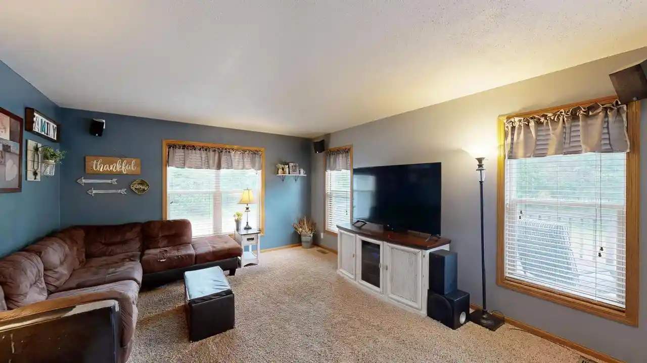 4th image of 33497 Yeager Lane Lane, Lone Rock, WI 53556 | MLS# 1977512