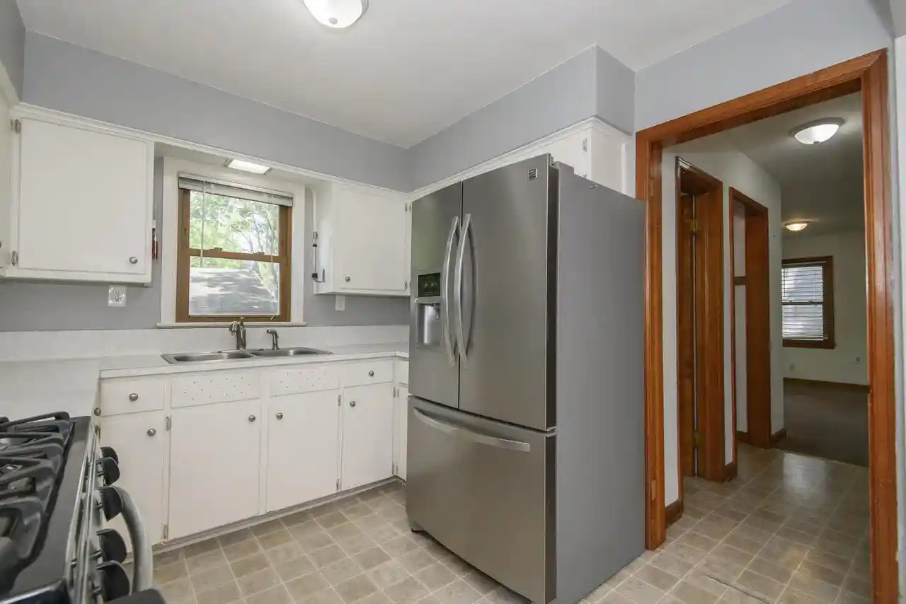 Photo 2 of Single family home for sale at 800 Western Avenue Avenue, Waukesha, WI 53188 | MLS# 1977517 | Listing updated on 2026-08-27