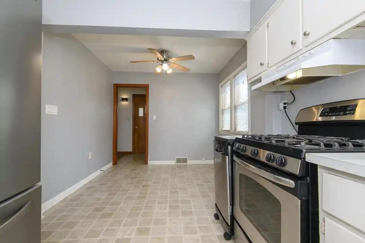 Photo 3 of Single family home for sale at 800 Western Avenue Avenue, Waukesha, WI 53188 | MLS# 1977517 | Listing updated on 2026-08-27