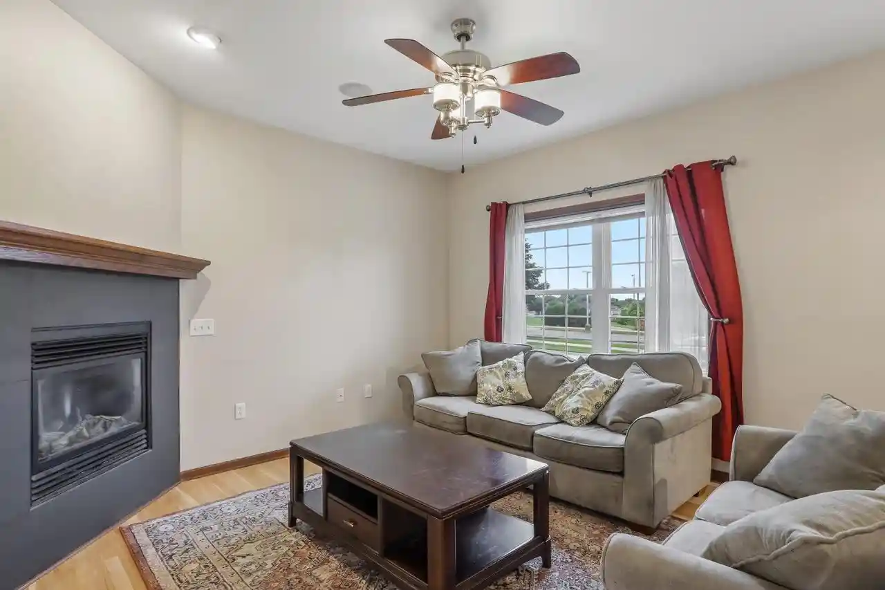 4th image of 845 Kimball Lane Lane #4, Verona, WI 53593 | MLS# 2031138