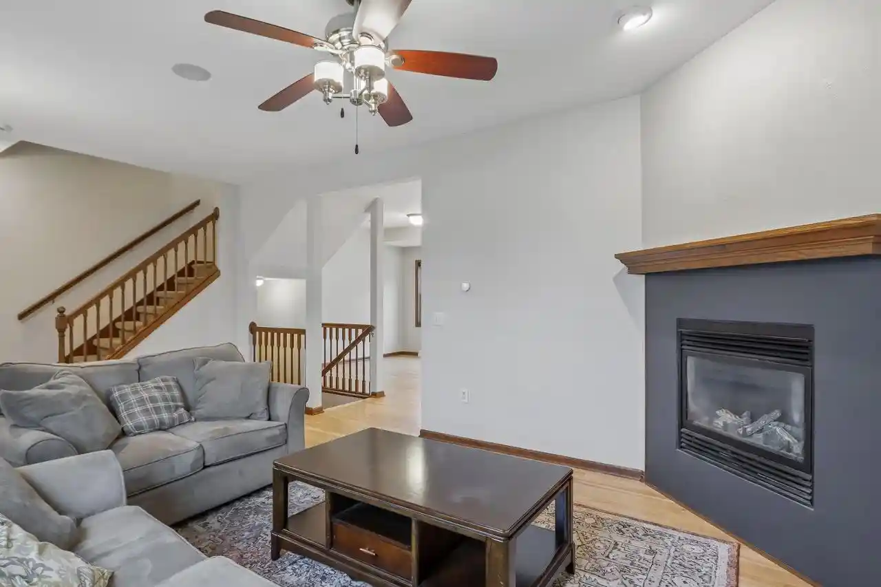 5th image of 845 Kimball Lane Lane #4, Verona, WI 53593 | MLS# 2031138