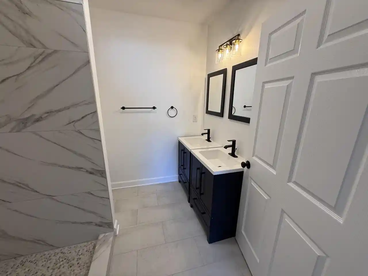 Photo 4 of Single family home for sale at 3807 E Edgerton Avenue Avenue, Cudahy, WI 53110 | MLS# 1977520 | Listing updated on 2026-09-14