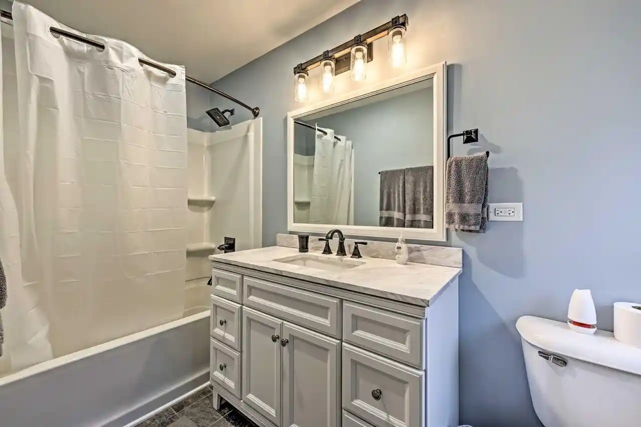 Photo 4 of Single family home for sale at 1308 E Lake Shore Dr Dr, Twin Lakes, WI 53181 | MLS# 1977527 | Listing updated on 2026-10-08