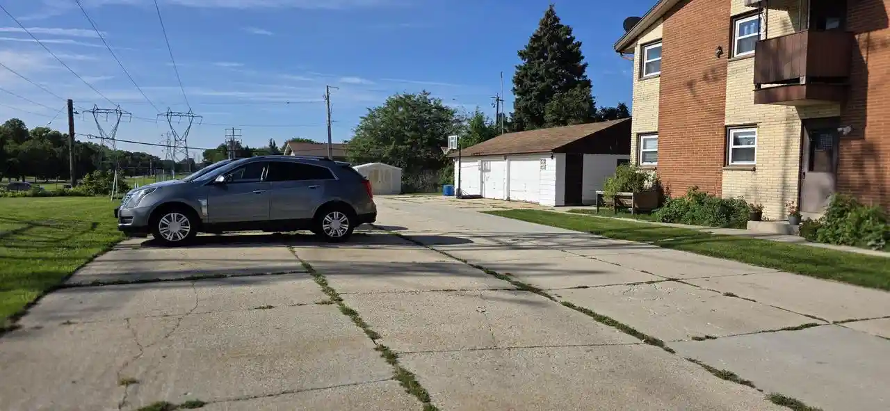 Photo 4 of Multi family home for sale at 3123 E Grange Avenue Avenue, Cudahy, WI 53110 | MLS# 1977531 | Listing updated on 2026-08-30