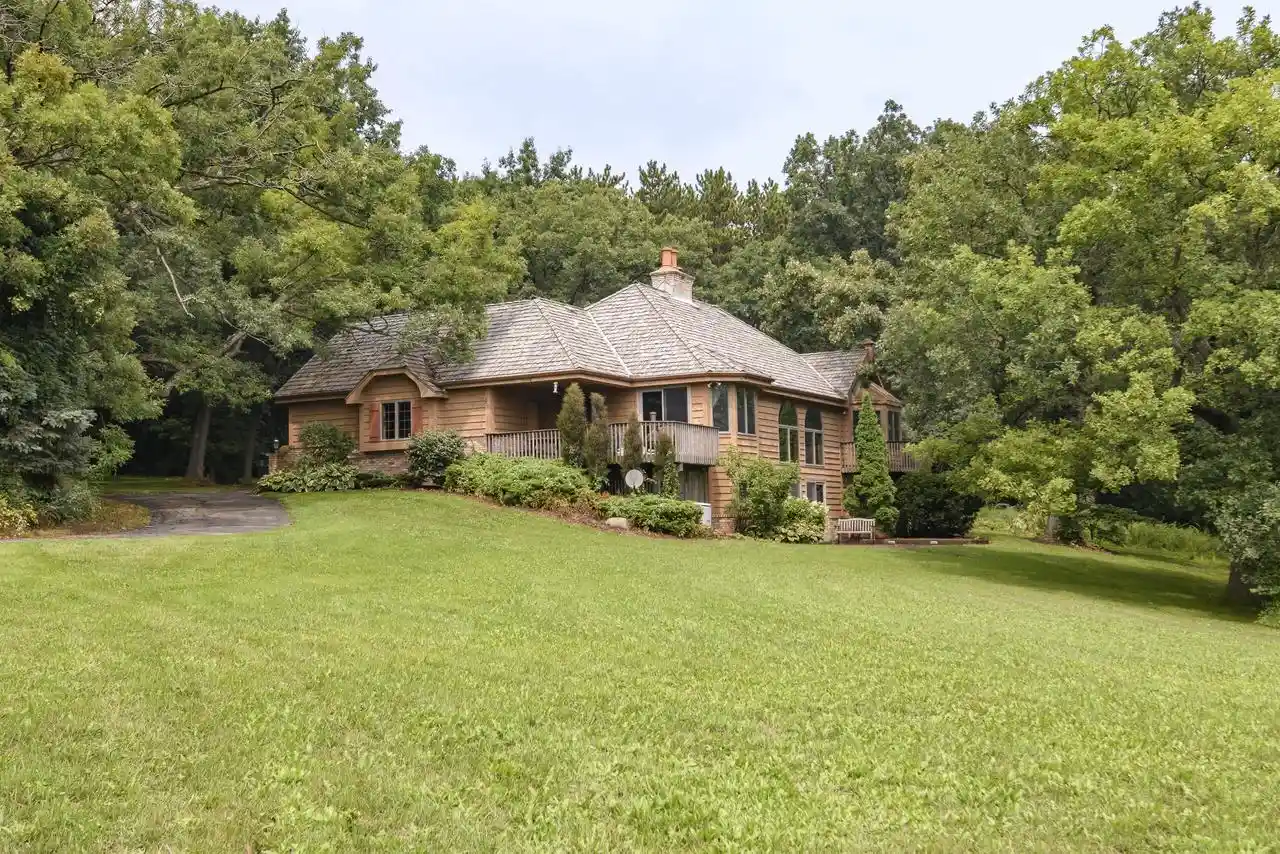 Photo 1 of Single family home for sale at S29w29210 Wayne Keith Circle Circle, Waukesha, WI 53188 | MLS# 1977530 | Listing updated on 2026-09-23
