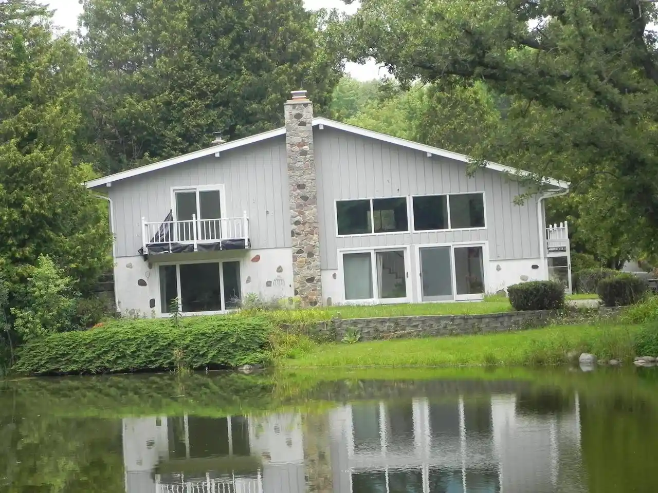 Photo 4 of Single family home for sale at 2300 Maple Street Street, Grafton, WI 53024 | MLS# 1977533 | Listing updated on 2026-08-25