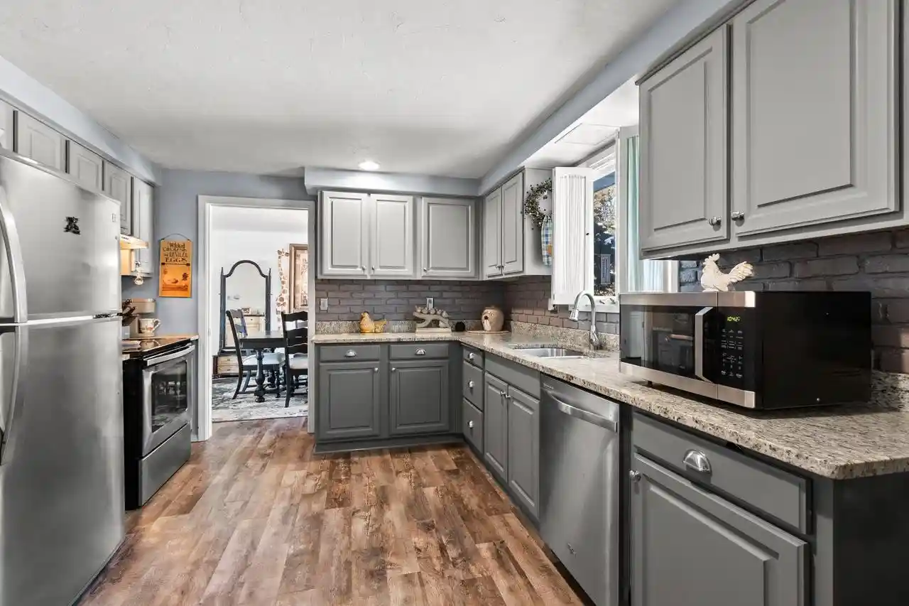 Photo 2 of Single family home for sale at 100 St Francis Dr Dr, Green Bay, WI 54301 | MLS# 50331559 | Listing updated on 2026-09-07
