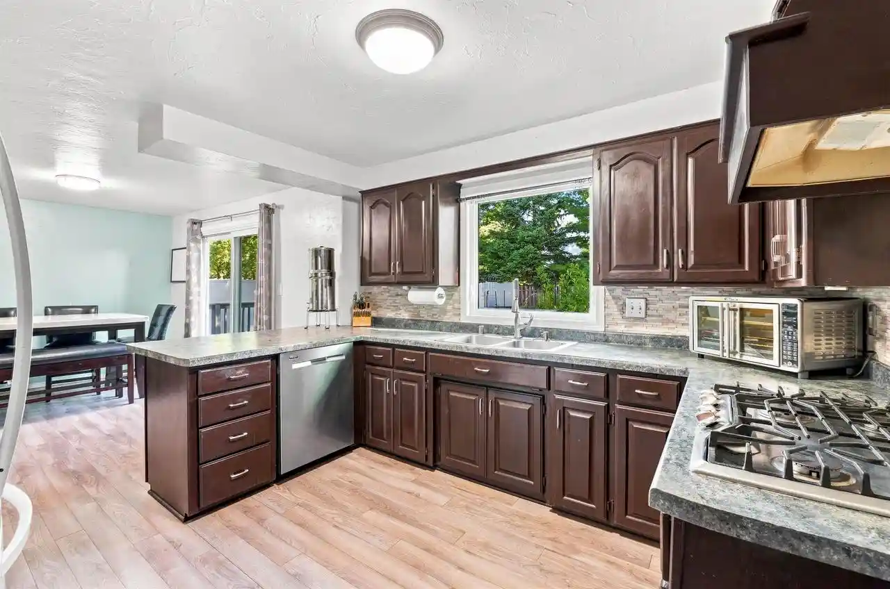 Photo 3 of Single family home for sale at 1294 Apache Avenue Avenue, Green Bay, WI 54313 | MLS# 50331568 | Listing updated on 2026-08-27