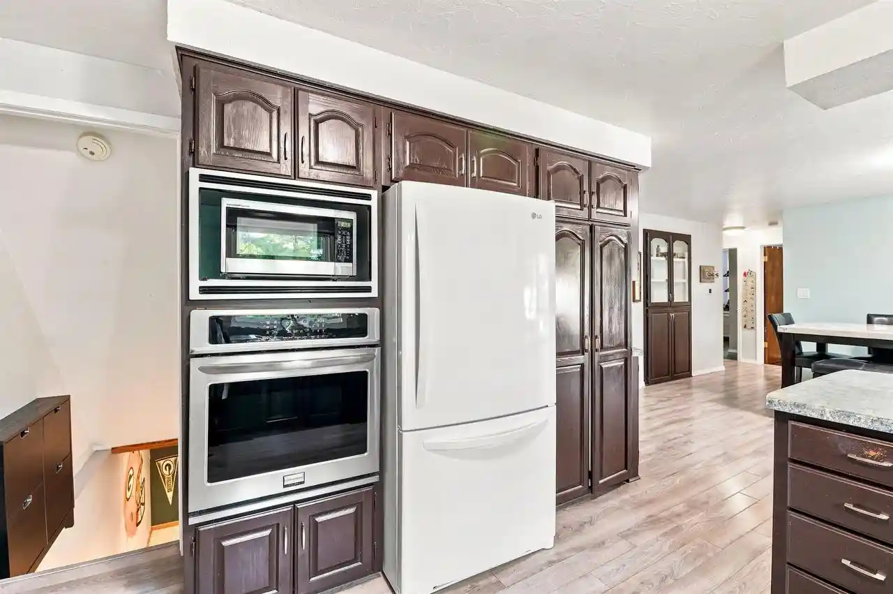Photo 3 of Single family home for sale at 1294 Apache Avenue Avenue, Green Bay, WI 54313 | MLS# 50331568 | Listing updated on 2026-08-27