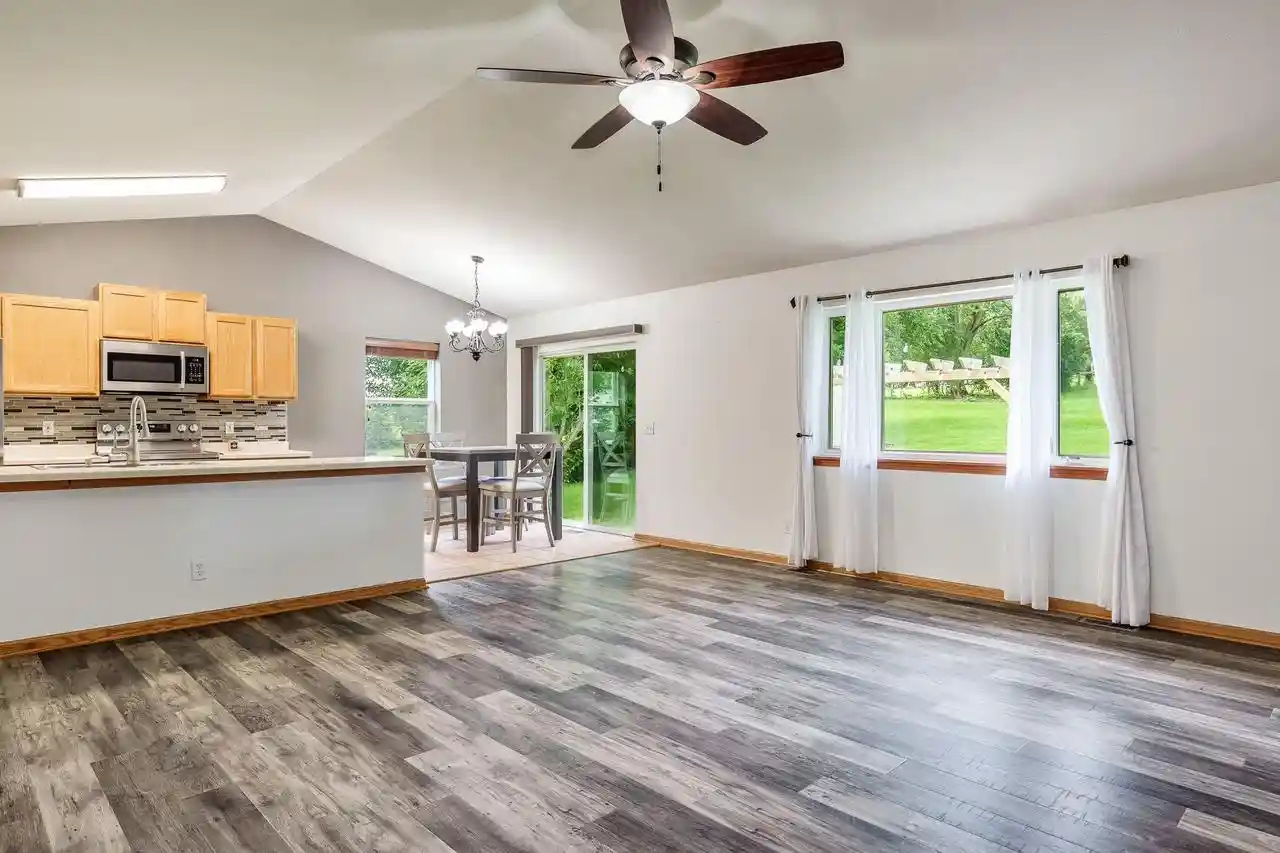 4th image of 644 N Tratt Street Street, Whitewater, WI 53190 | MLS# 2031165