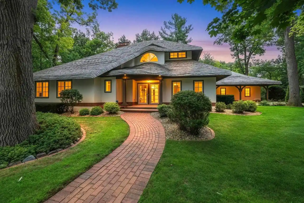 1st image of 255 Traders Point Lane Lane, Green Bay, WI 54302 | MLS# 50331573